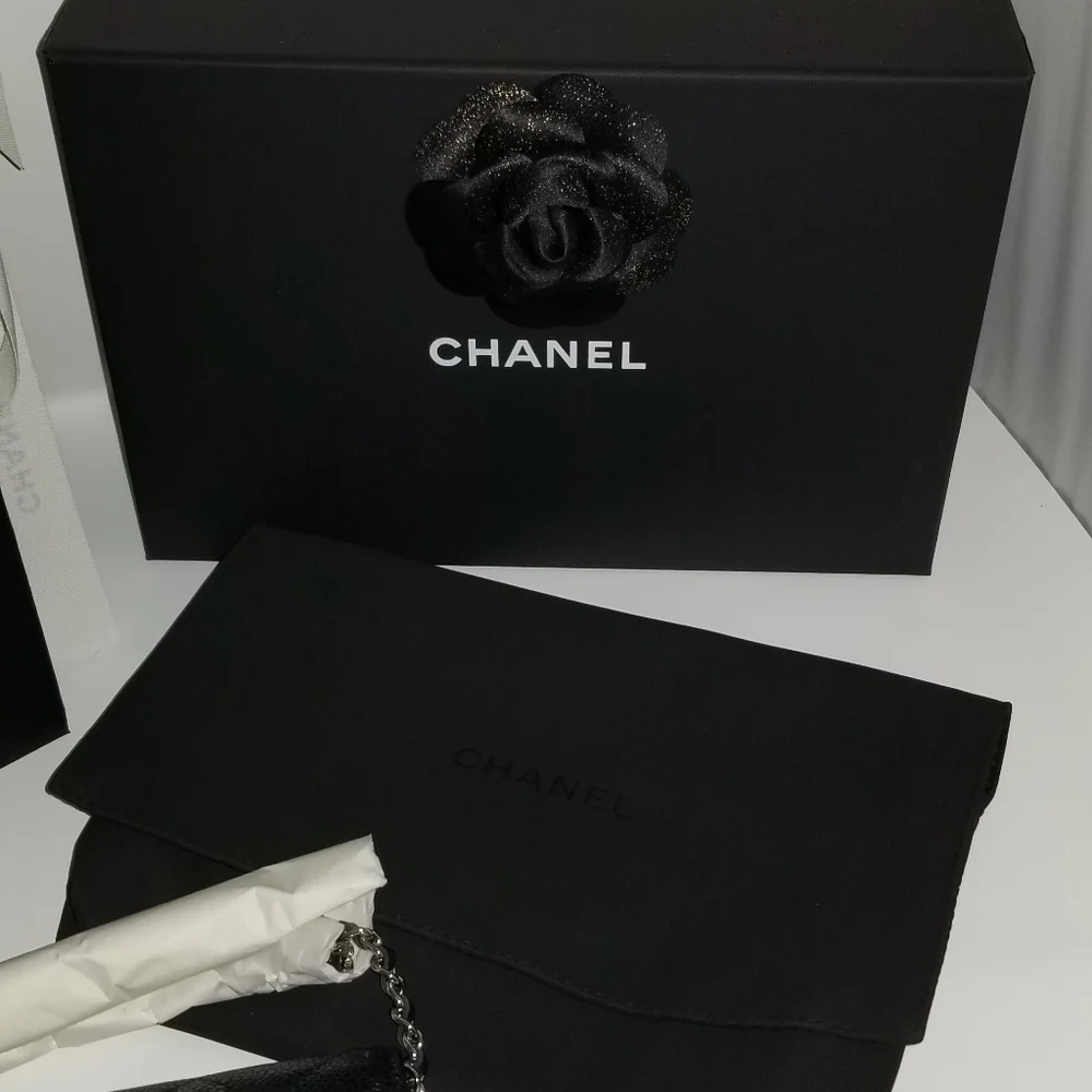 NWTIB Chanel Caviar WOC - Picture 5 of 5
